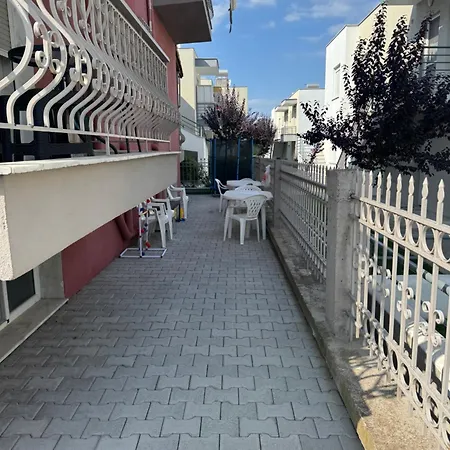 Eleni Apartament