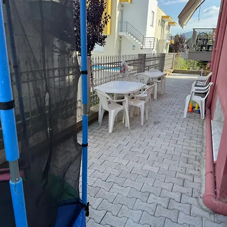 Eleni Apartament *