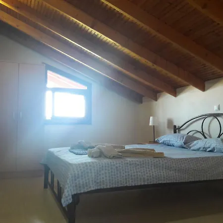 Eleni Apartament Ofrínion