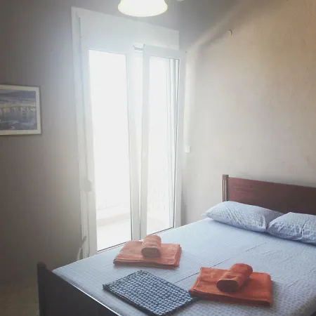 Eleni Apartament
