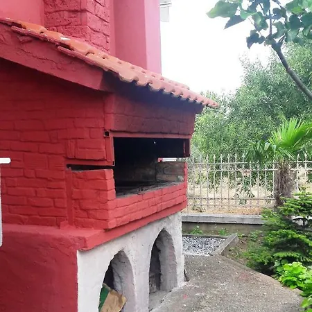 Eleni Apartament *