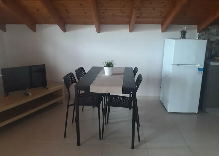 公寓 Eleni Ofrínion